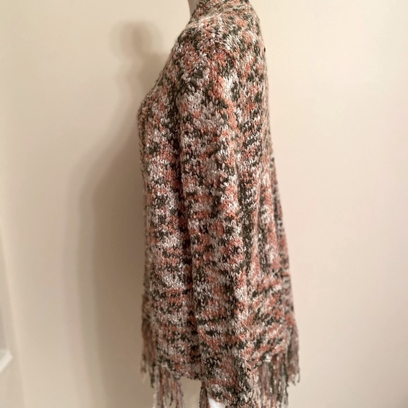 SIMPLY NOELLE Women’s L/S Sweater Color Jacket Fringe Bottom Size S/M (8-10) NEW - Picture 7 of 16